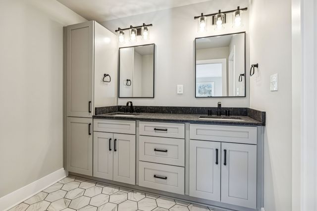 628 Vaughans Gap Rd, Spring Hill, TN 37174