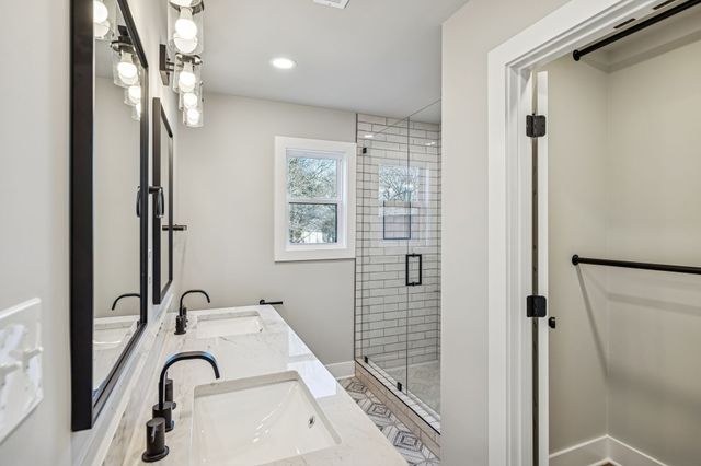 628 Vaughans Gap Rd, Spring Hill, TN 37174