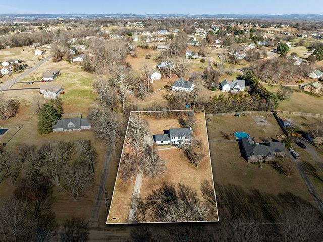 628 Vaughans Gap Rd, Spring Hill, TN 37174