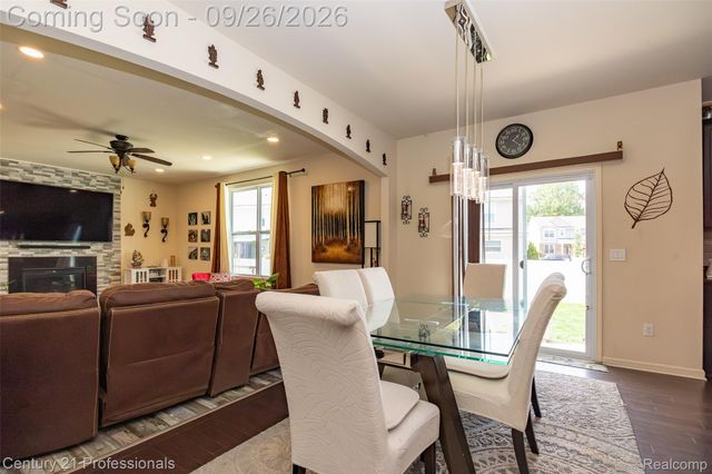 42261 Mandalay Court, Sterling Heights, MI 48313