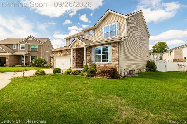 42261 Mandalay Court, Sterling Heights, MI 48313