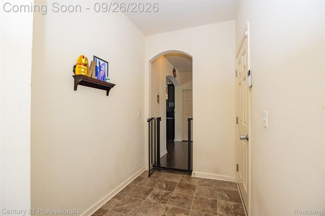 42261 Mandalay Court, Sterling Heights, MI 48313