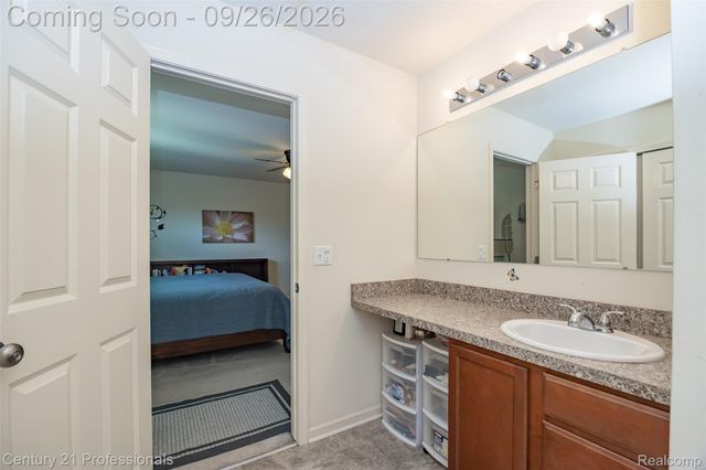 42261 Mandalay Court, Sterling Heights, MI 48313