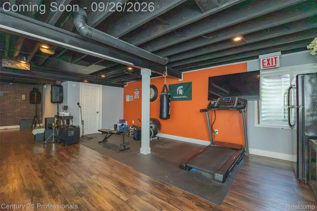 42261 Mandalay Court, Sterling Heights, MI 48313