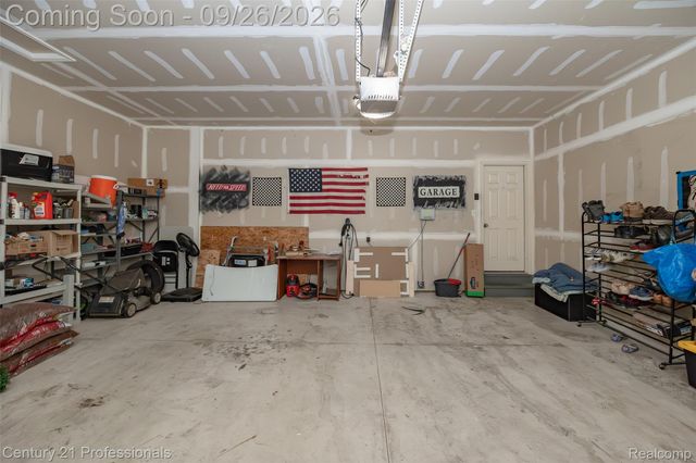 42261 Mandalay Court, Sterling Heights, MI 48313