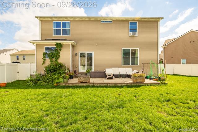 42261 Mandalay Court, Sterling Heights, MI 48313
