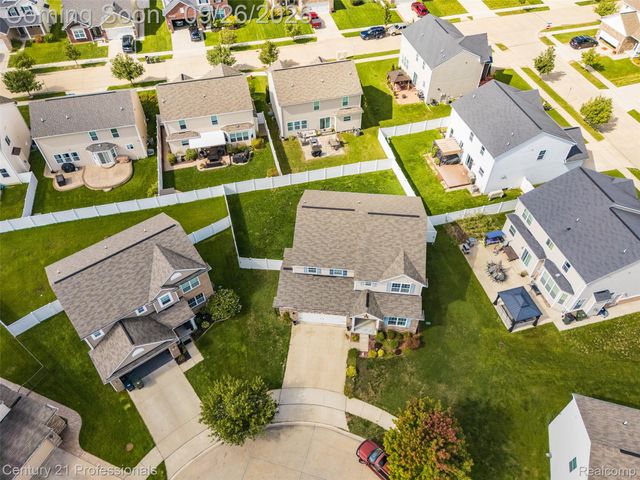42261 Mandalay Court, Sterling Heights, MI 48313