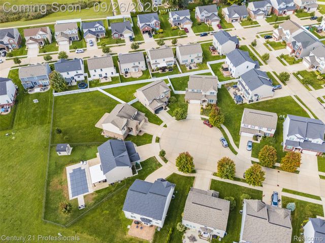42261 Mandalay Court, Sterling Heights, MI 48313