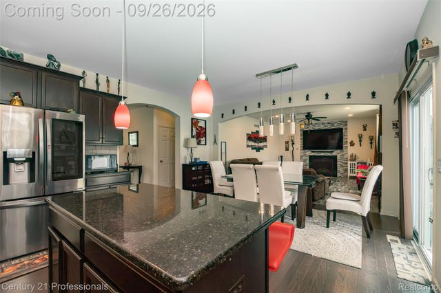42261 Mandalay Court, Sterling Heights, MI 48313