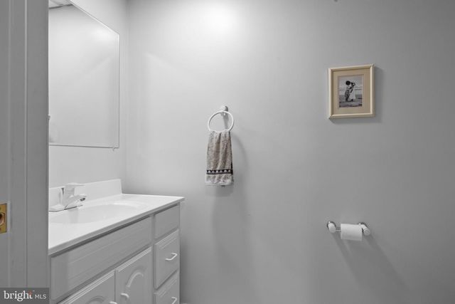 28 DARTMOUTH LN, Richboro, PA 18954
