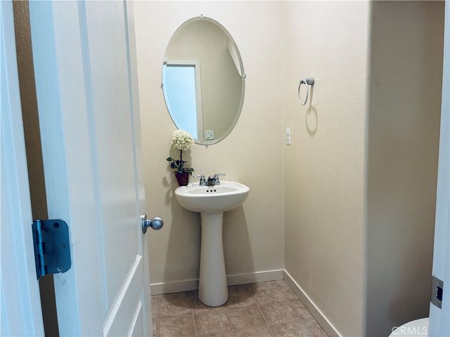 122 Mono Lake Court, Merced, CA 95341