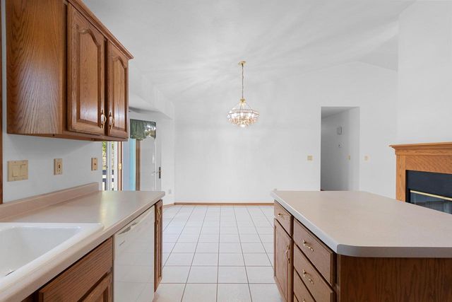 3910 MONROE ROAD, De Pere, WI 54115