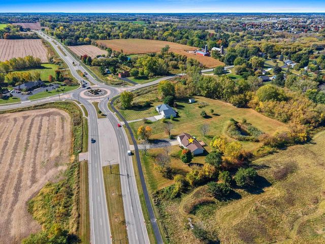 3910 MONROE ROAD, De Pere, WI 54115