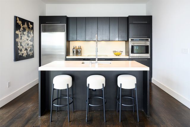 2200 Victory Avenue 2007, Dallas, TX 75219