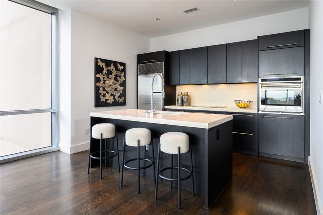 2200 Victory Avenue 2007, Dallas, TX 75219