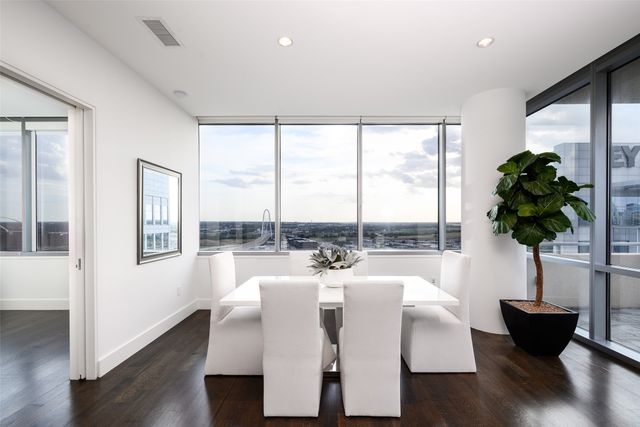 2200 Victory Avenue 2007, Dallas, TX 75219