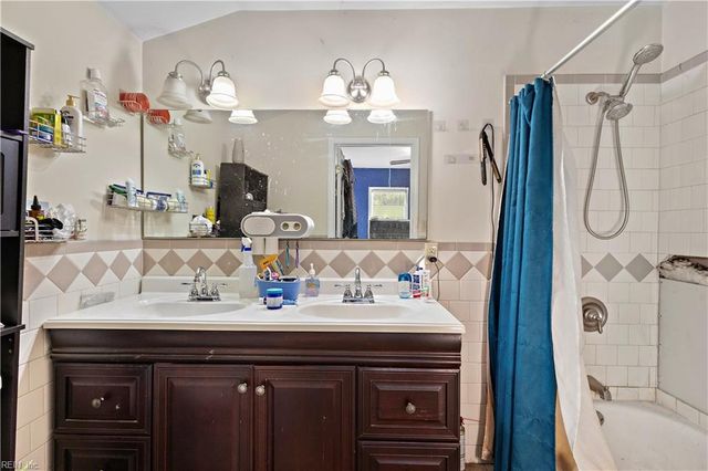 1934 Carolina RD, Suffolk, VA 23434