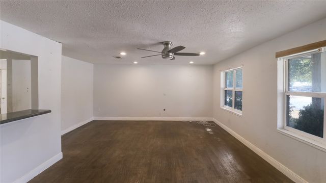 2201 Linwood Lane, Irving, TX 75061