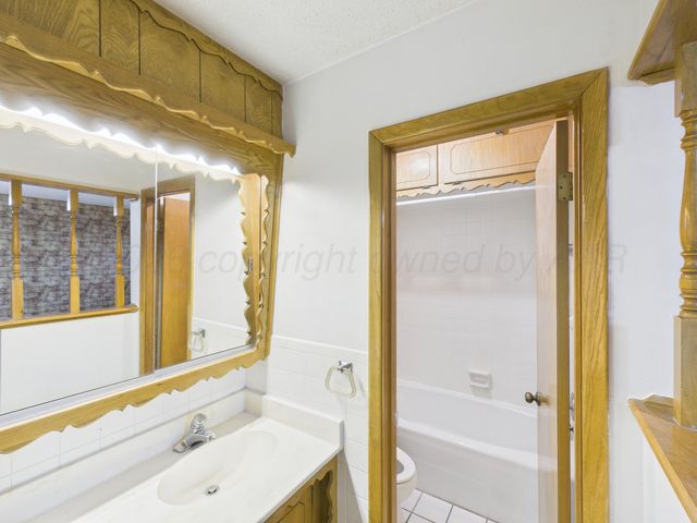 717 Phillips Drive, Dumas, TX 79029