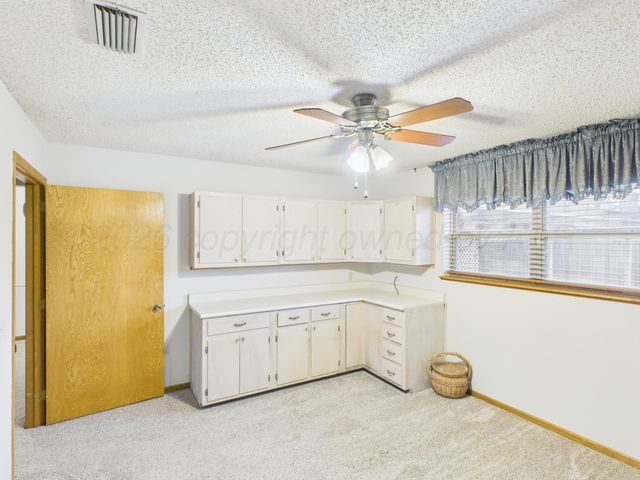 717 Phillips Drive, Dumas, TX 79029