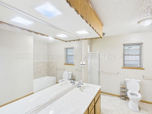 717 Phillips Drive, Dumas, TX 79029