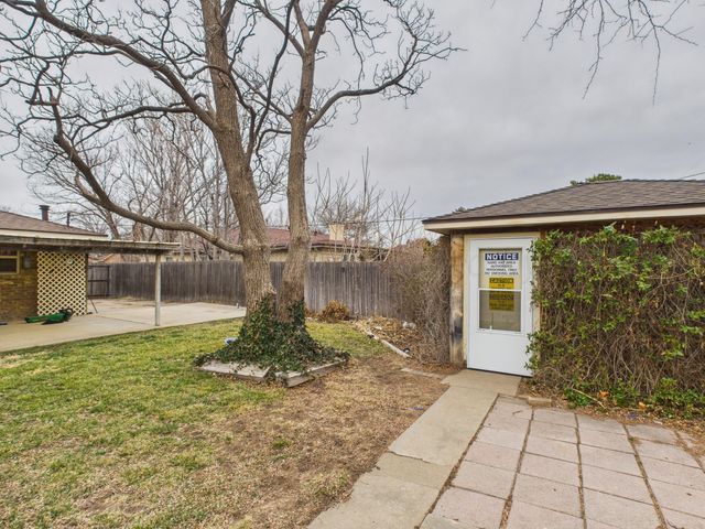 717 Phillips Drive, Dumas, TX 79029