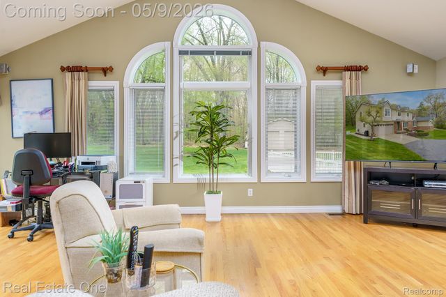 9243 Sherwood Drive, Springfield Charter Township, MI 48350