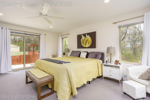 9243 Sherwood Drive, Springfield Charter Township, MI 48350