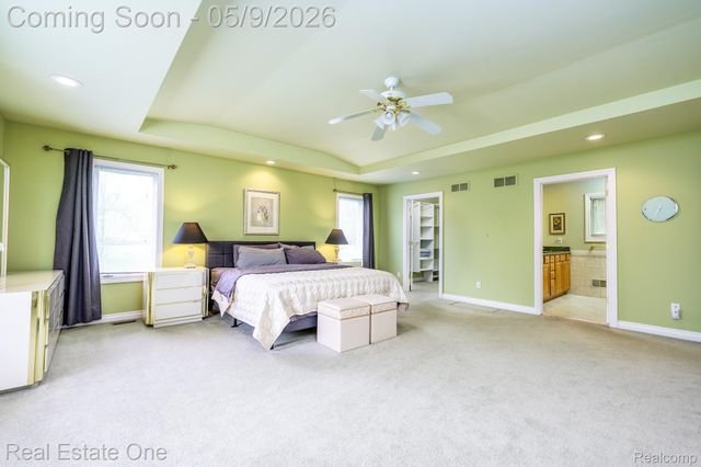 9243 Sherwood Drive, Springfield Charter Township, MI 48350