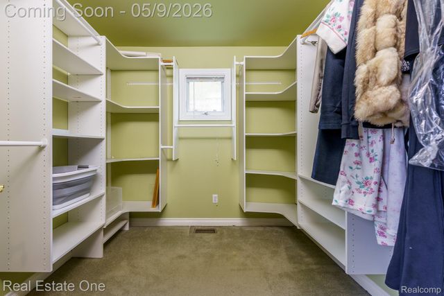 9243 Sherwood Drive, Springfield Charter Township, MI 48350