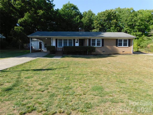213 General J E Johnston Street, Stanley, NC 28164