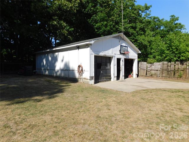 213 General J E Johnston Street, Stanley, NC 28164