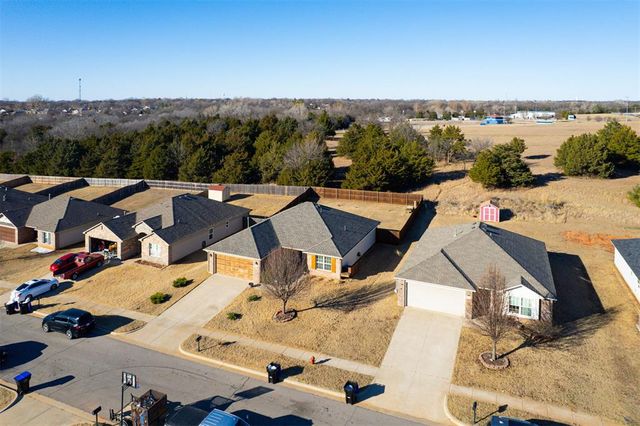 1225 Granite Lane, Noble, OK 73068