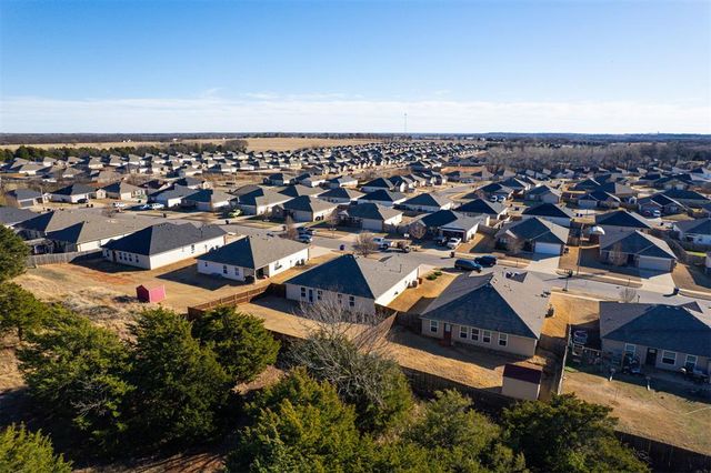 1225 Granite Lane, Noble, OK 73068