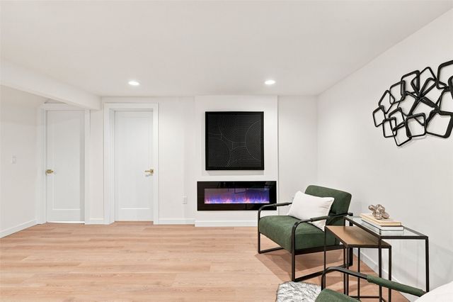 4807 15th Avenue S, Seattle, WA 98108