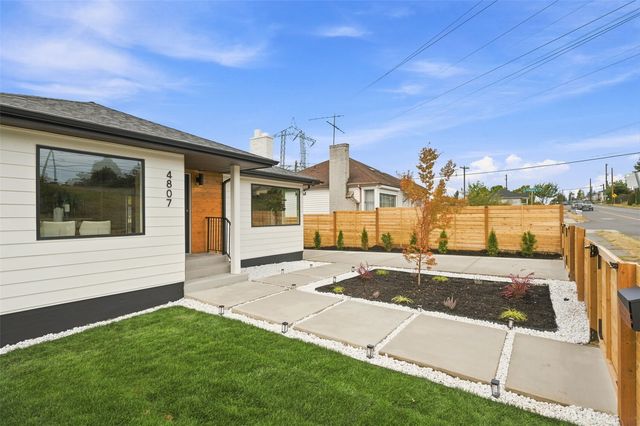 4807 15th Avenue S, Seattle, WA 98108
