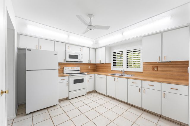 4922 Dovewood Road B, Boynton Beach, FL 33436