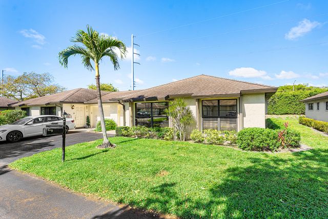 4922 Dovewood Road B, Boynton Beach, FL 33436