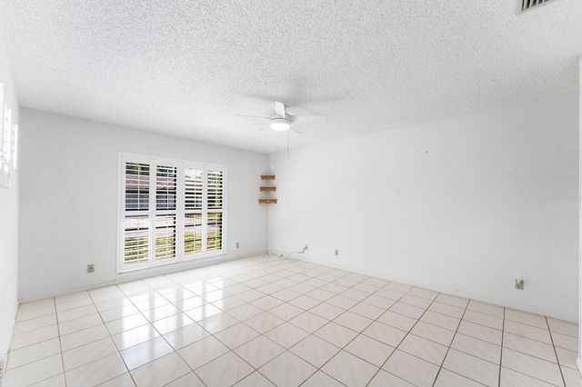 4922 Dovewood Road B, Boynton Beach, FL 33436