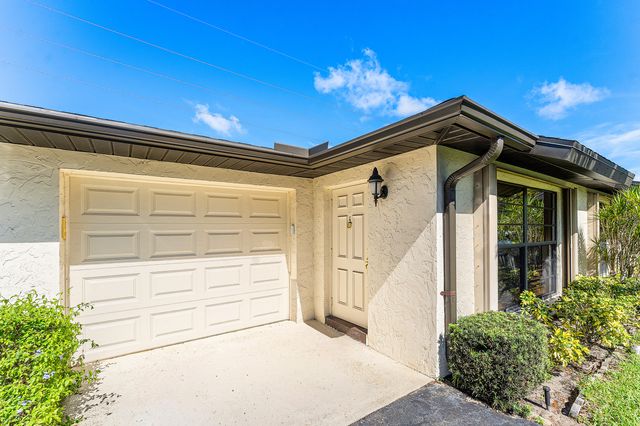 4922 Dovewood Road B, Boynton Beach, FL 33436