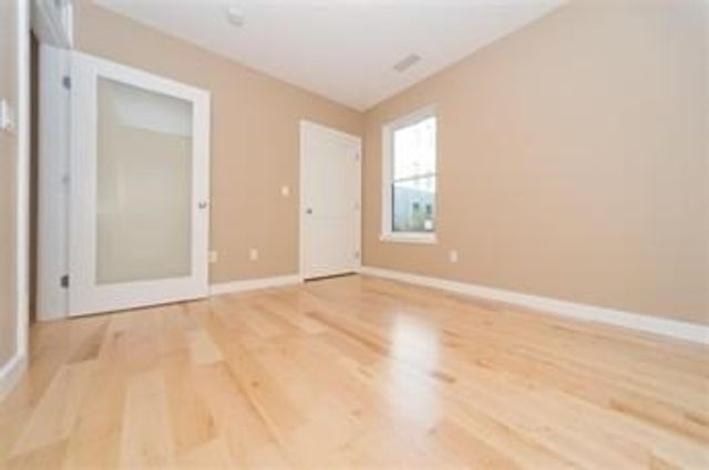 335 West 2nd 8, Boston, MA 02127