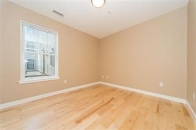 335 West 2nd 8, Boston, MA 02127
