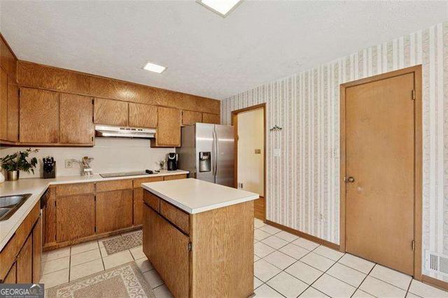 3655 WINTERS HILL Drive, Atlanta, GA 30360