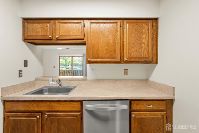 1907 Ravens Crest Drive, Plainsboro, NJ 08536