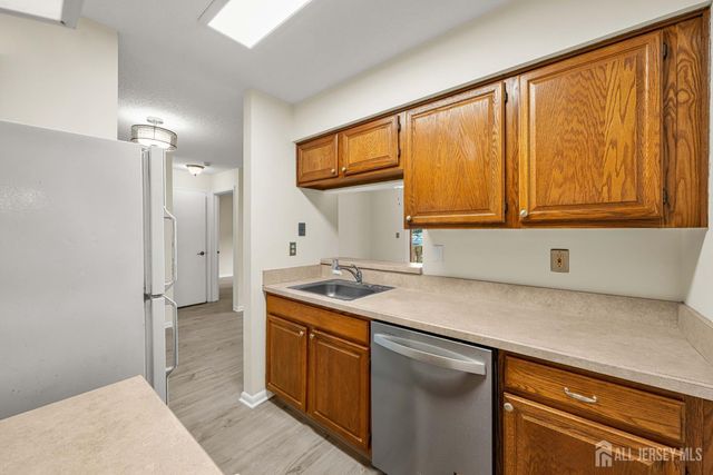 1907 Ravens Crest Drive, Plainsboro, NJ 08536