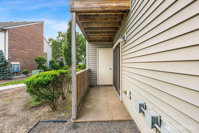 1907 Ravens Crest Drive, Plainsboro, NJ 08536