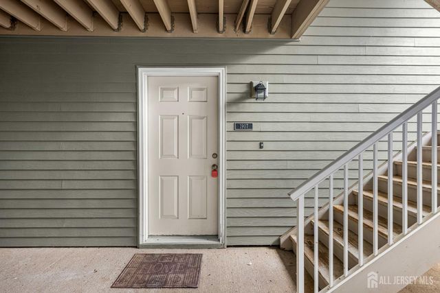 1907 Ravens Crest Drive, Plainsboro, NJ 08536