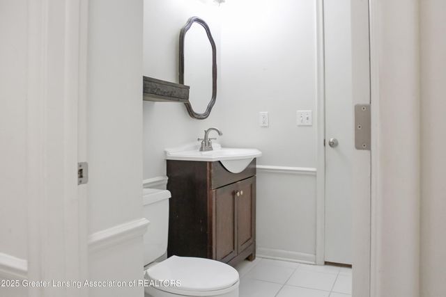 6160 Innkeepers Court 68, East Lansing, MI 48823