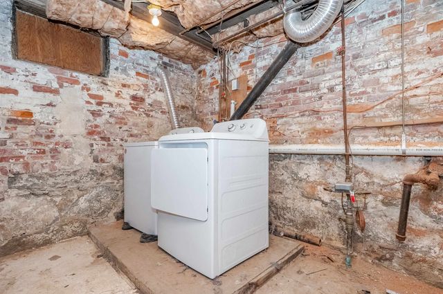 36 Court Street, Dover, NH 03820