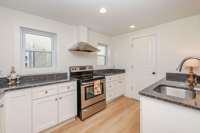 36 Court Street, Dover, NH 03820